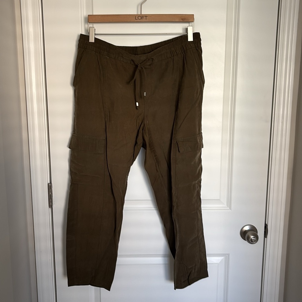 OLD NAVY | TENCEL CARGO ANKLE PANT | SIZE L